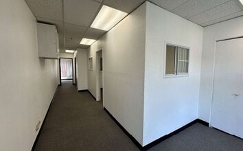 1074 Park View Dr, Covina, CA for lease Interior Photo- Image 2 of 5