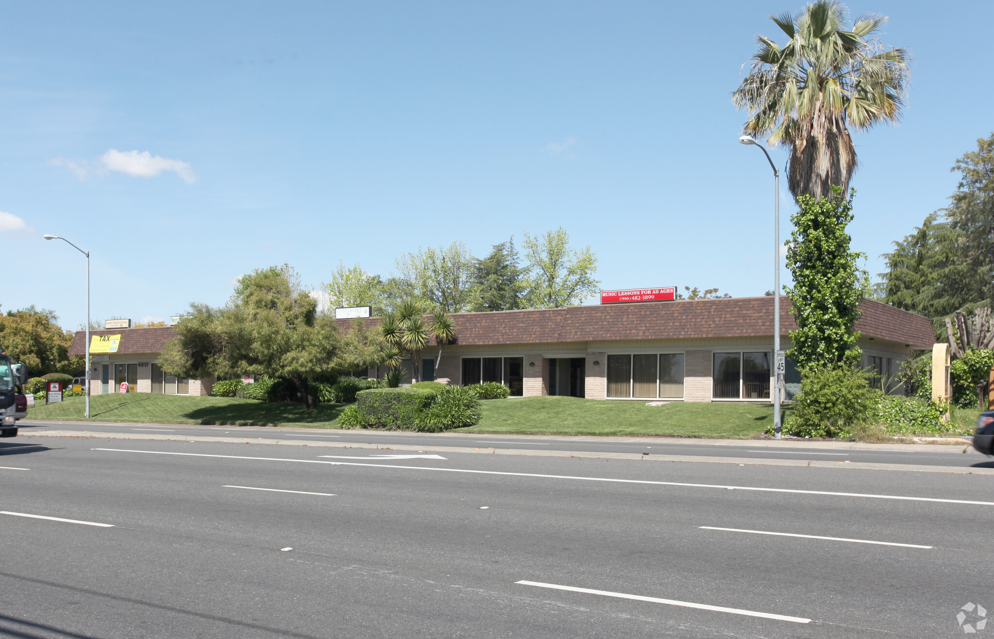 6617 Madison Ave, Carmichael, CA for sale Primary Photo- Image 1 of 26