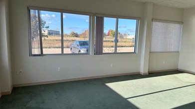 3051 Progress Way, Kaukauna, WI for lease Interior Photo- Image 1 of 6