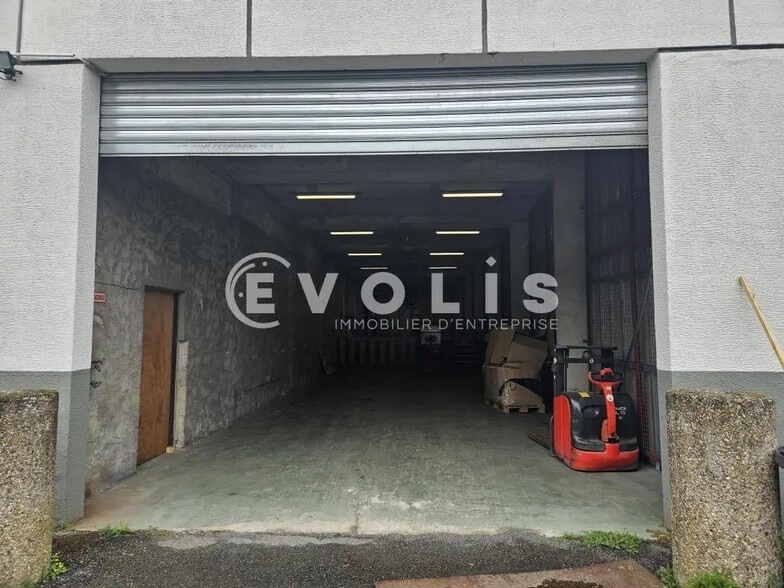 Office in Wissous for lease - Building Photo - Image 2 of 22