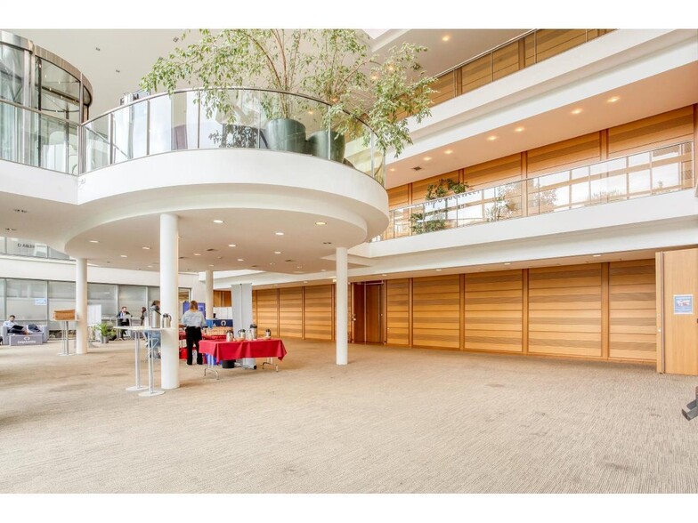 229 Rue De La Belle Etoile, Roissy-en-France for lease - Lobby - Image 3 of 12