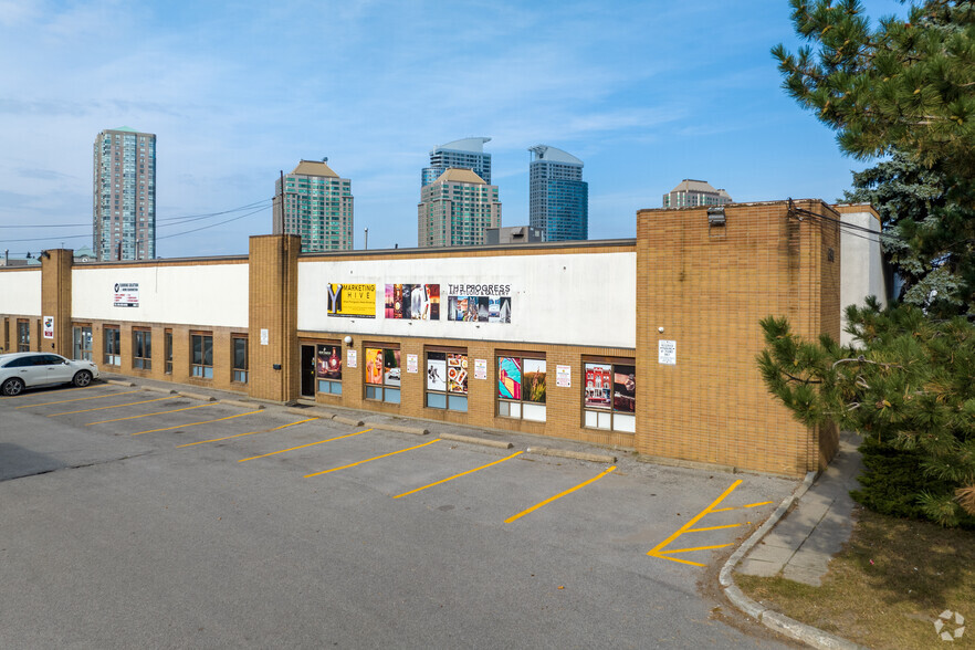 690 Progress Ave, Toronto, ON for lease - Building Photo - Image 2 of 4