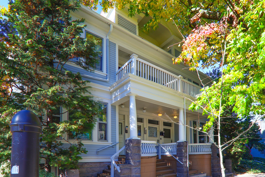 1601-1607 NW 23rd Ave, Portland, OR for sale - Building Photo - Image 1 of 1