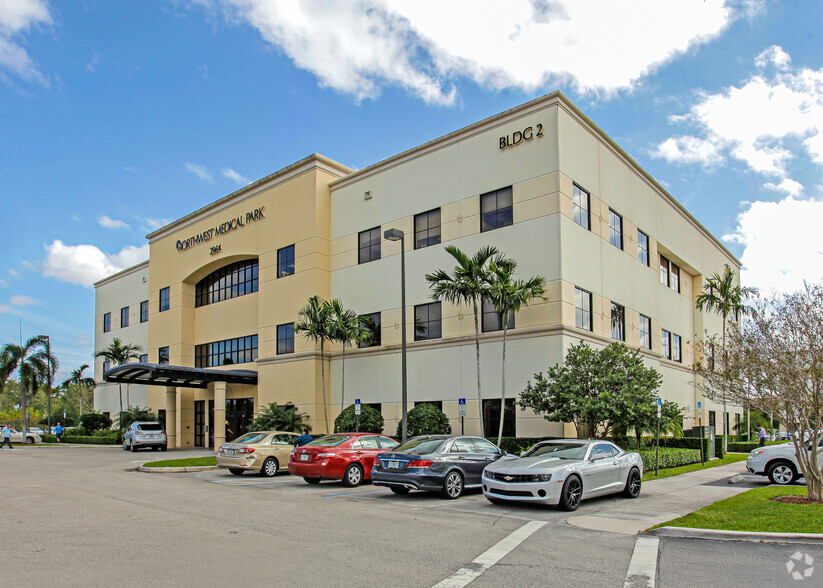 2964 N State Road 7, Margate, FL for lease - Building Photo - Image 1 of 7