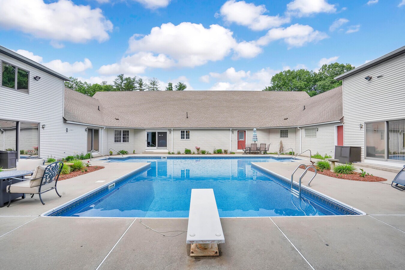 352 Billings Rd, Somers, CT 06071 Office for Sale