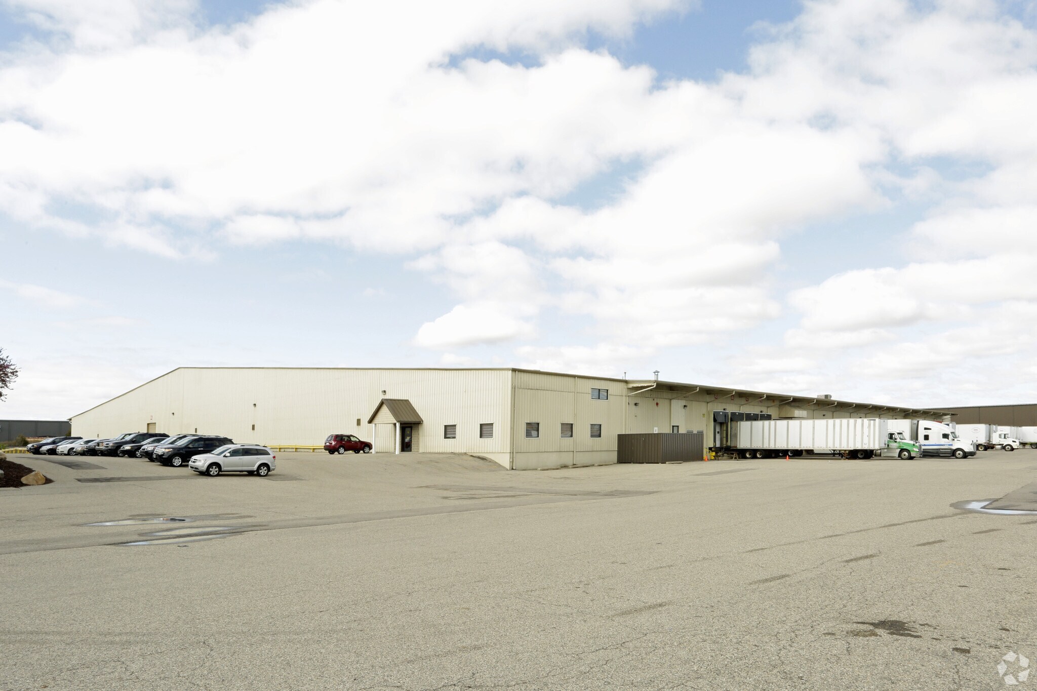 3787 Patterson Ave SE, Grand Rapids, MI for sale Primary Photo- Image 1 of 1