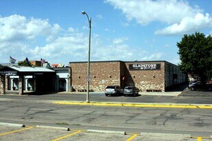Gladstone Inn & Suites Jamestown, North Dakot - Motel