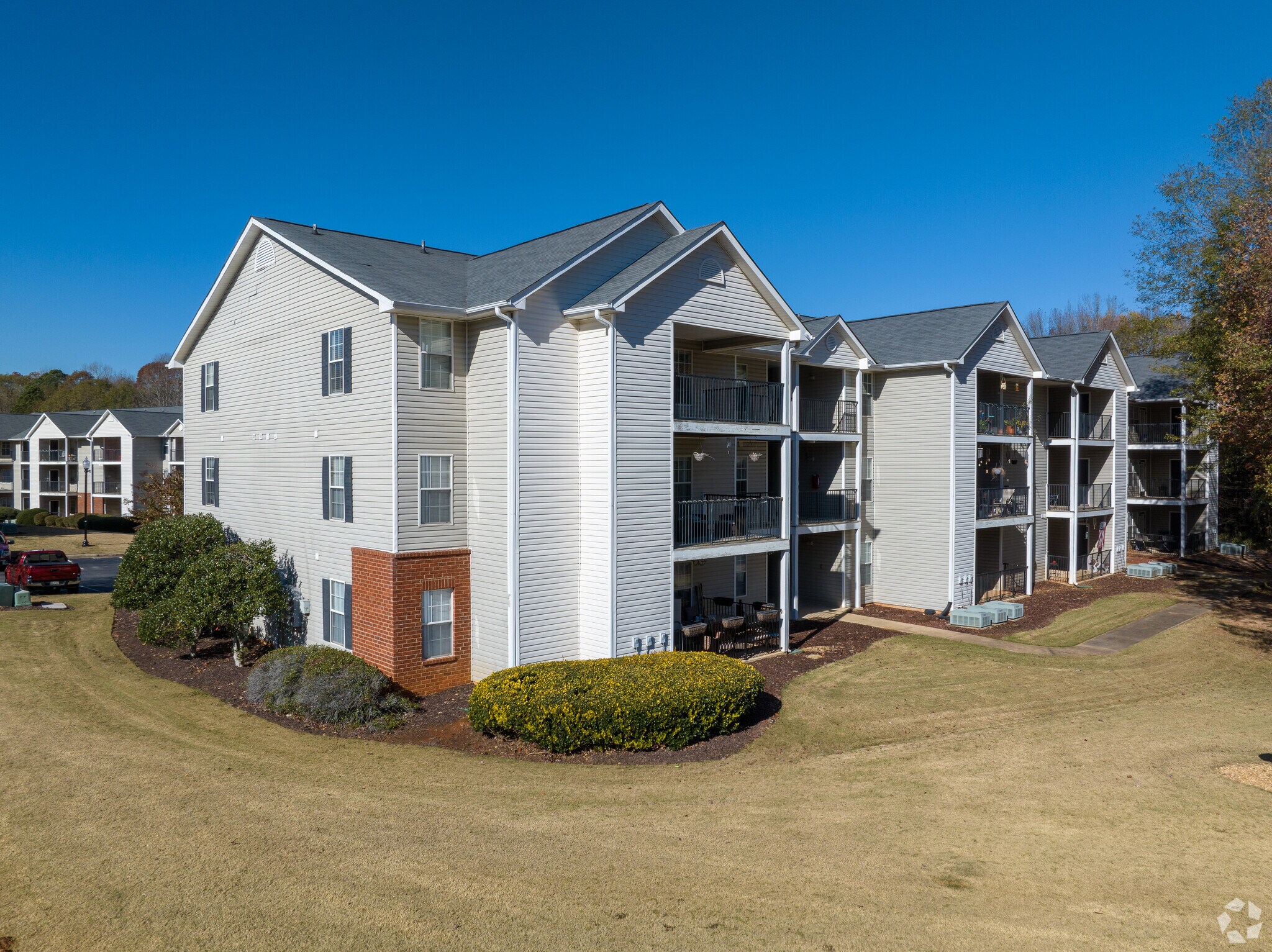 701 Carver Rd, Griffin, GA for sale Primary Photo- Image 1 of 1