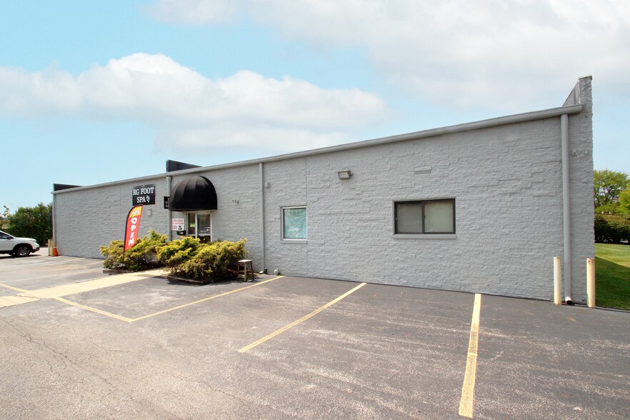 81-87 Springside Dr, Akron, OH for lease - Building Photo - Image 2 of 22