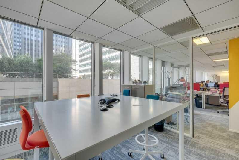 Office in Paris for lease - Interior Photo - Image 2 of 5