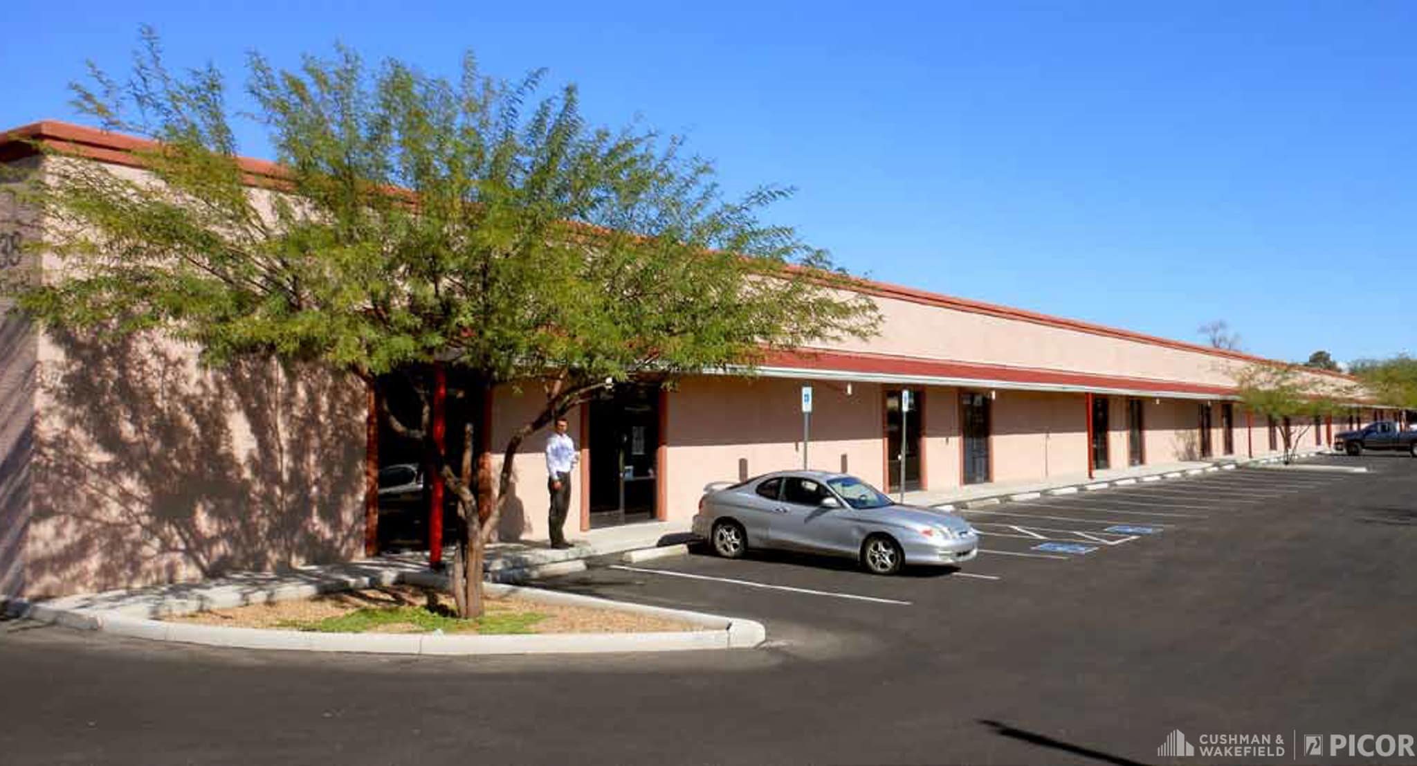 3538 N Romero Rd, Tucson, AZ for lease Interior Photo- Image 1 of 9