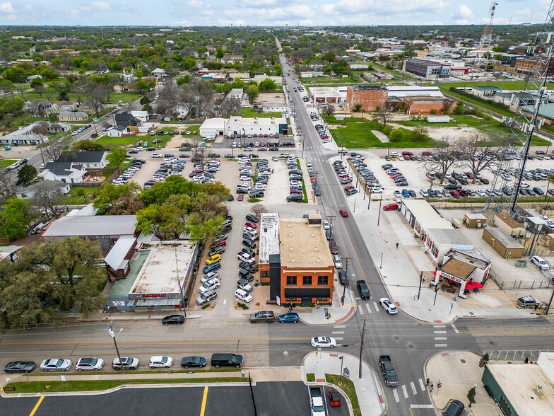 501-505 S 8th St, Waco, TX for lease - Building Photo - Image 2 of 4