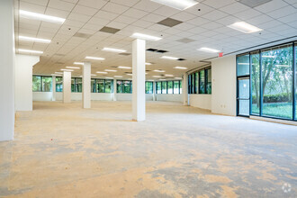 1899 Powers Ferry Rd SE, Atlanta, GA for lease Interior Photo- Image 2 of 4