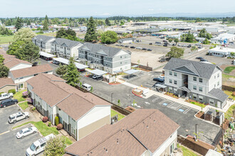 1430 E Cleveland St, Woodburn, OR - aerial  map view