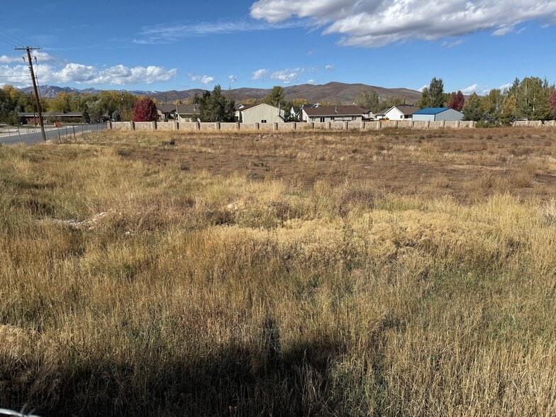 Mirror Lake Business Park portfolio of 6 properties for sale on LoopNet.com - Building Photo - Image 3 of 6