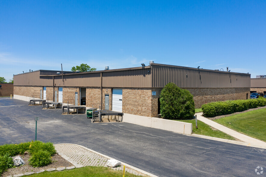 7926-8010 S Madison St, Burr Ridge, IL for lease - Building Photo - Image 3 of 5