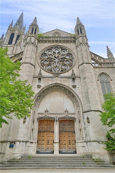 7114 Kelly St, Pittsburgh, PA for sale - Building Photo - Image 2 of 7