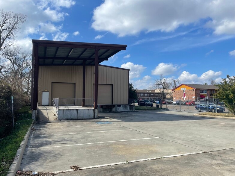 925-927 Winston St, Houston, TX for lease - Building Photo - Image 3 of 6