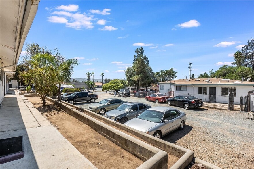 345-49 W San Ysidro Blvd, San Ysidro, CA for sale - Building Photo - Image 1 of 1