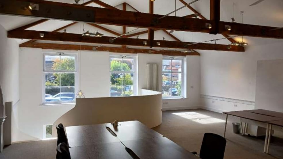 Mint St, Godalming for lease - Interior Photo - Image 2 of 4