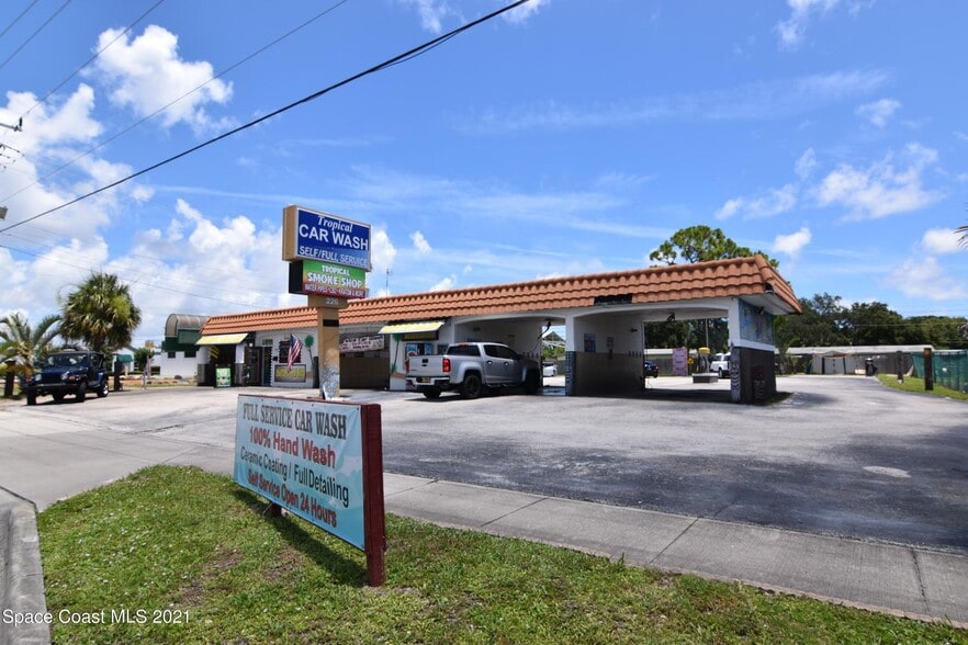 226 S Courtenay Pky, Merritt Island, FL for sale - Building Photo - Image 1 of 12