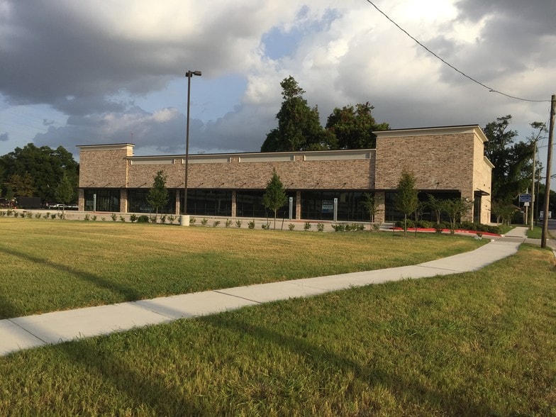 1520 N Loop E Fwy, Houston, TX for lease - Building Photo - Image 3 of 11