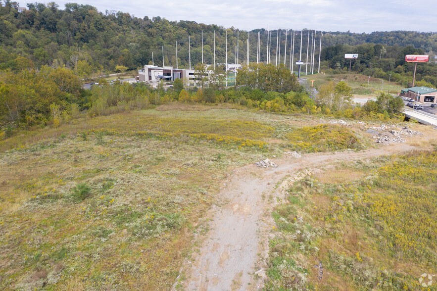 3200 Victoria St, Bridgeville, PA for sale - Primary Photo - Image 1 of 1