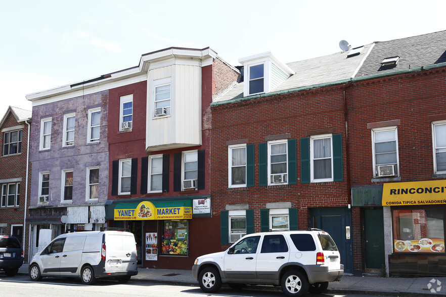 317 Meridian St, East Boston, MA for sale - Primary Photo - Image 1 of 1