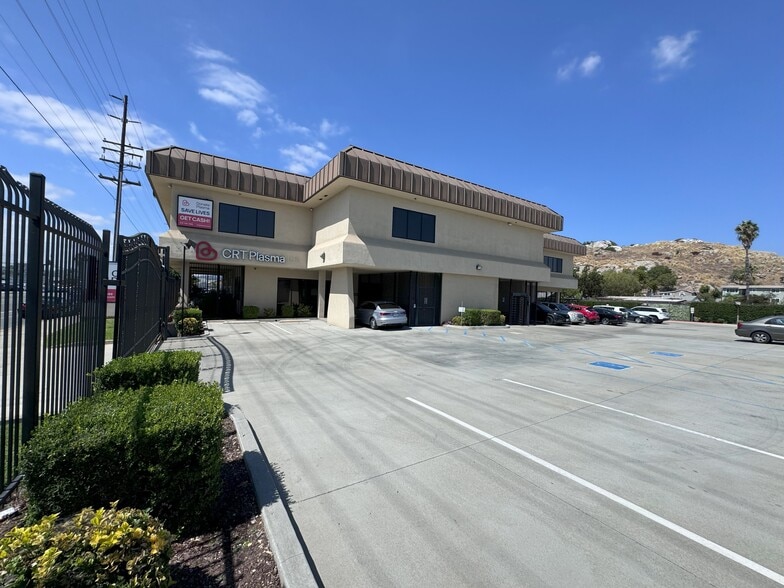 1068 Broadway, El Cajon, CA for sale - Building Photo - Image 1 of 32