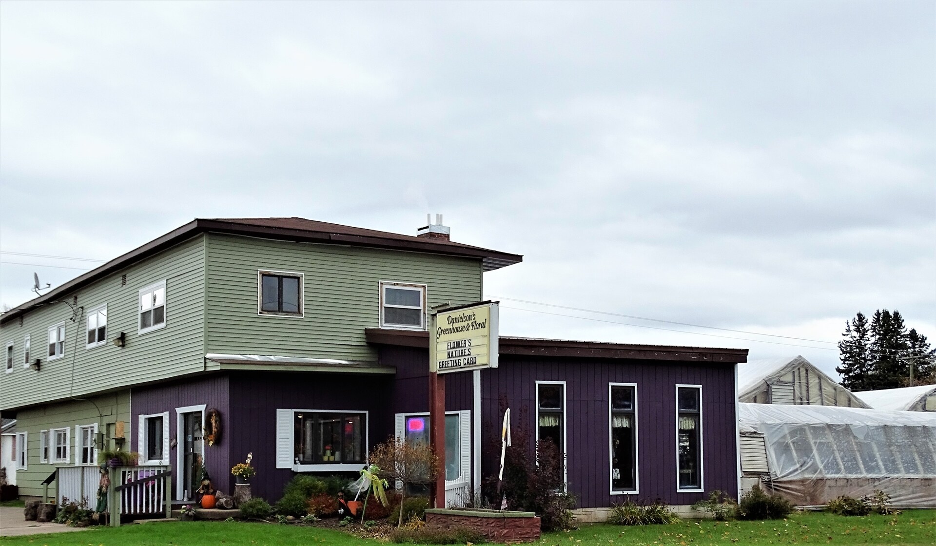 130 Brown St, Norway, MI for sale Primary Photo- Image 1 of 1