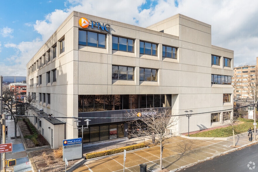 201 Penn Ave, Scranton, PA for lease - Building Photo - Image 1 of 7