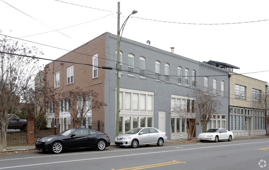 215 SW Peters St, Atlanta, GA 30313