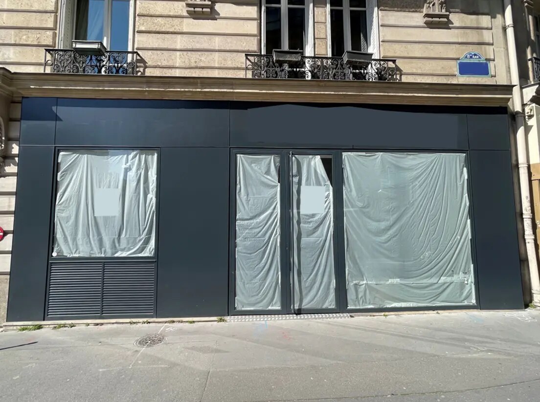 Retail in Paris for lease Building Photo- Image 1 of 7