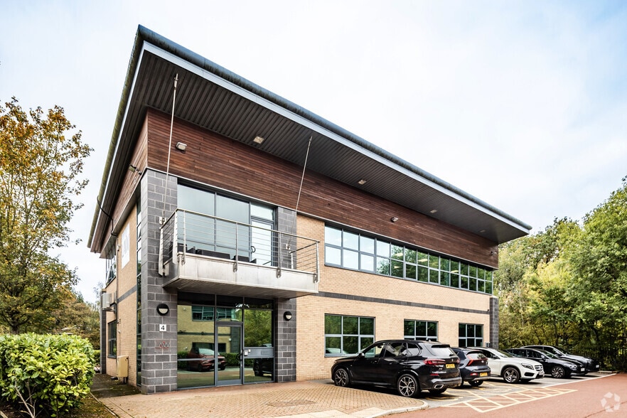 4 Rhino Ct, Stockport for sale - Primary Photo - Image 1 of 1