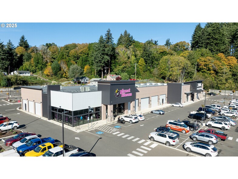 1236 Teakwood Ave, Coos Bay, OR for sale - Building Photo - Image 2 of 45