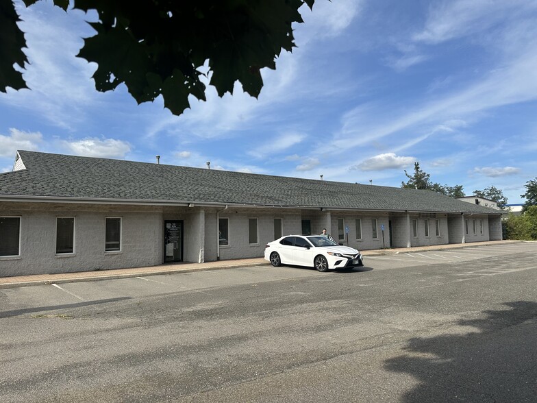 20-01 Grand Ave, Shirley, NY for sale - Building Photo - Image 3 of 12