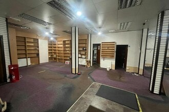 221 Albert Dr, Glasgow for lease Interior Photo- Image 2 of 4