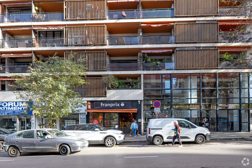 Retail in Marseille for lease - Building Photo - Image 2 of 15