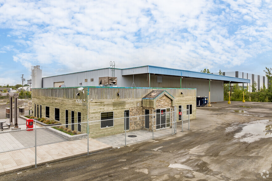 4200 Rue Marcel-Lacasse, Boisbriand, QC for lease - Building Photo - Image 2 of 4