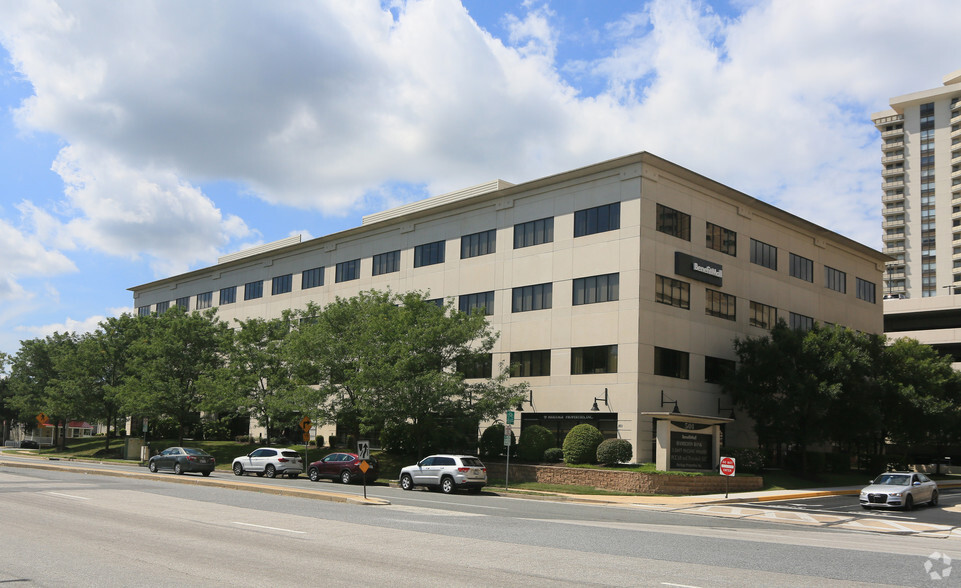 501 Fairmount Ave, Towson, MD for lease - Building Photo - Image 1 of 3