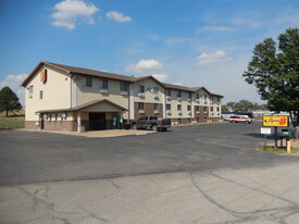 Super 8 by Wyndham Abilene - Motel