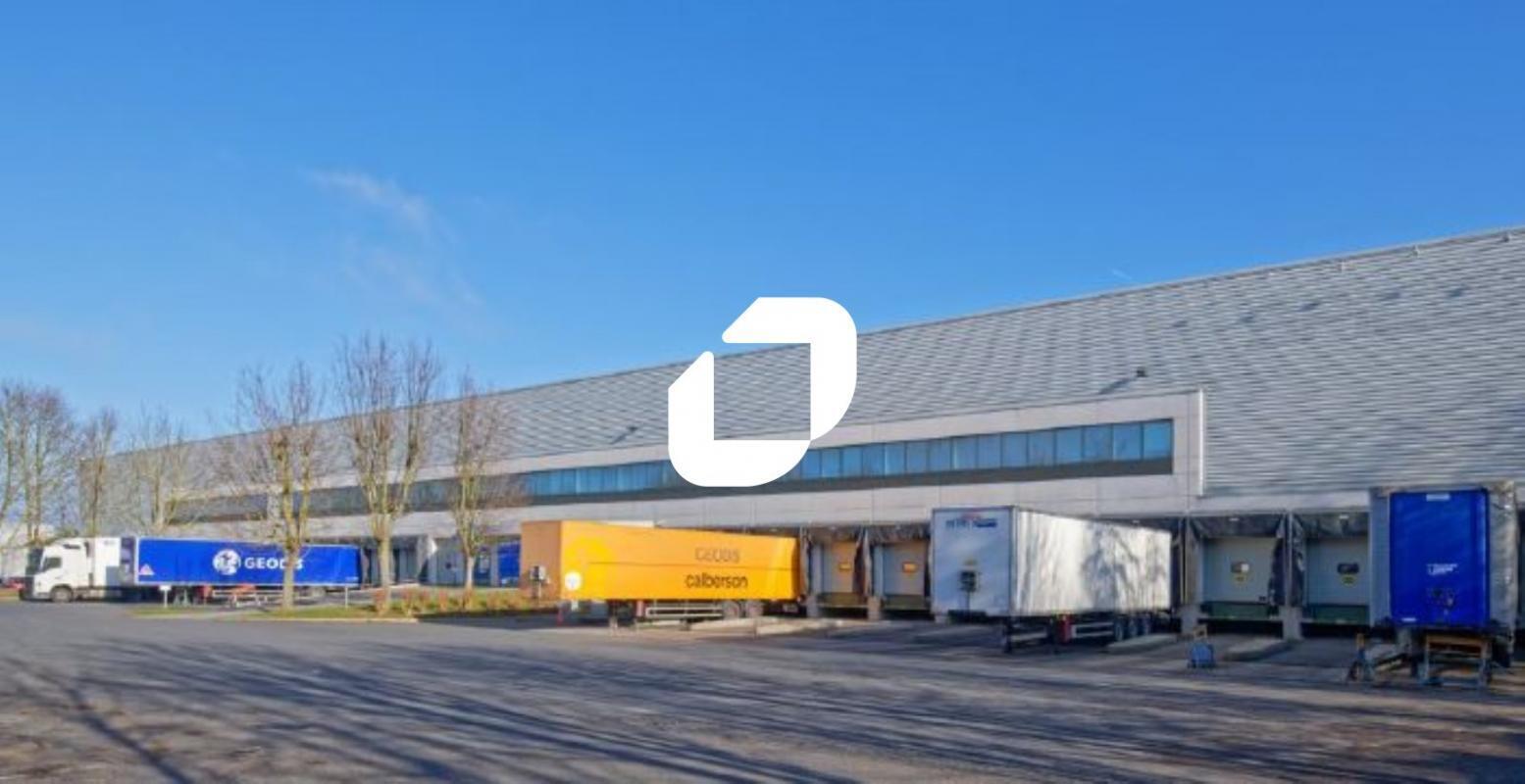 Industrial in Compans for lease Building Photo- Image 1 of 7