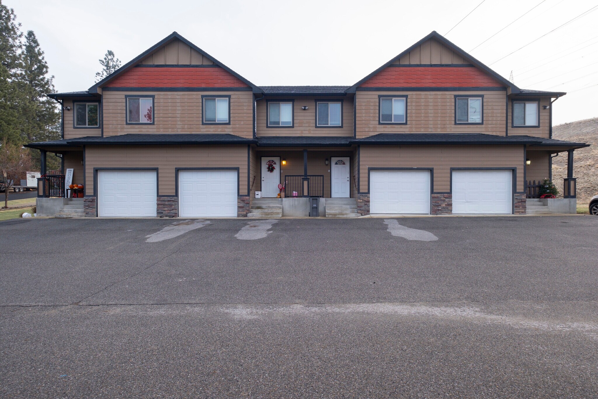 222-308 E Elcliff Rd, Spokane, WA for sale Primary Photo- Image 1 of 1