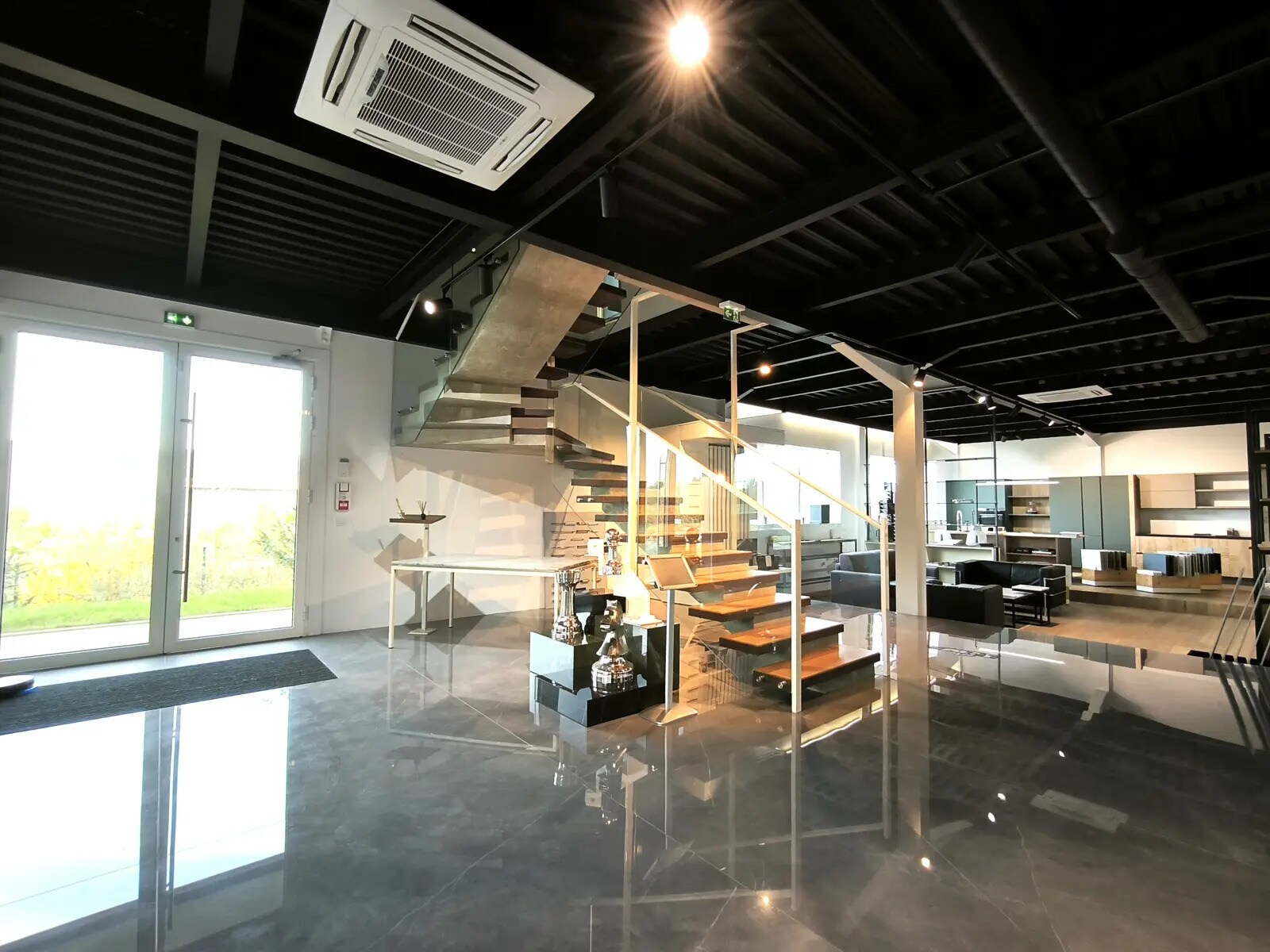 Office in Viarmes for lease Building Photo- Image 1 of 18