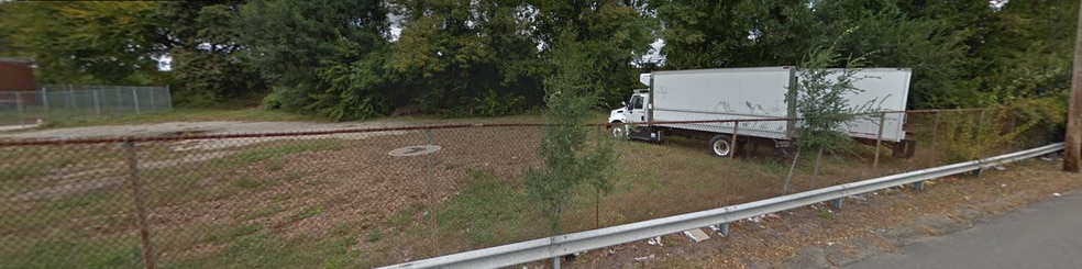 225-22 North Conduit Avenue, Springfield Gardens, NY for lease - Primary Photo - Image 1 of 2