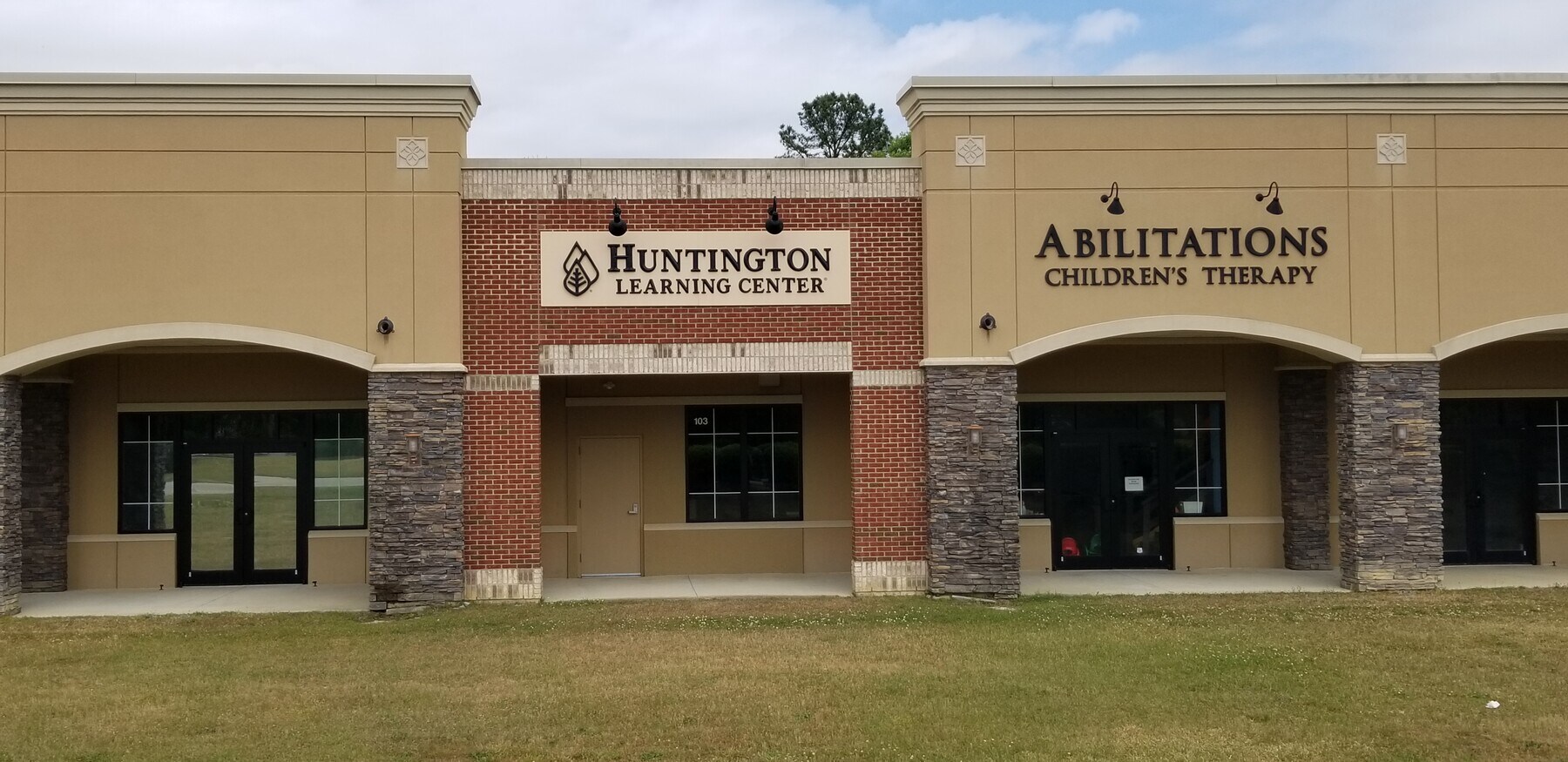 6845 Knightdale Blvd E, Knightdale, NC 27545