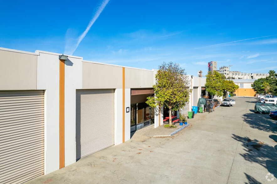 1555 Burke Ave, San Francisco, CA for lease - Building Photo - Image 2 of 3