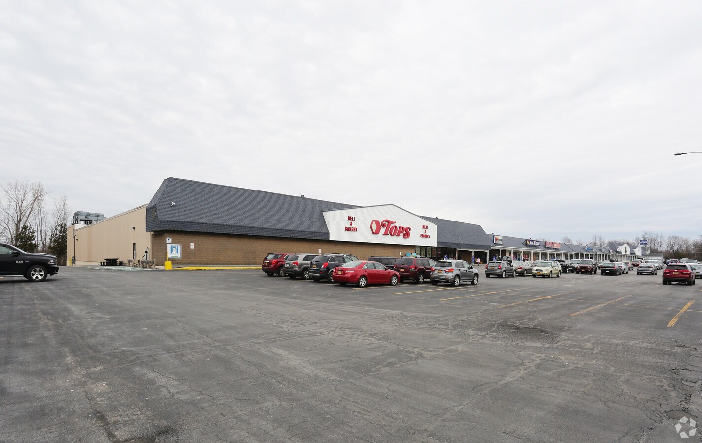 22050 Plaza Dr, Watertown, NY 13601 Seaway Shopping Center