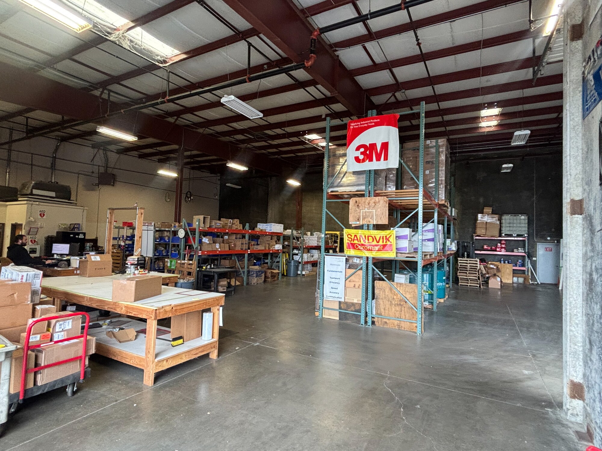 1128 S Commercial Way SE, Albany, OR for lease Interior Photo- Image 1 of 6