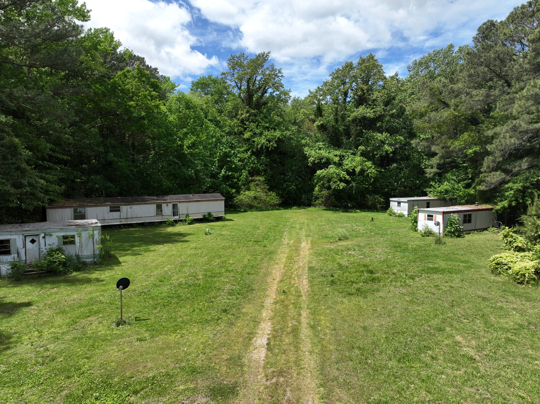 11306 Harmon Rd, Birdsnest, VA 23307 Hidden Valley Mobile Home Park